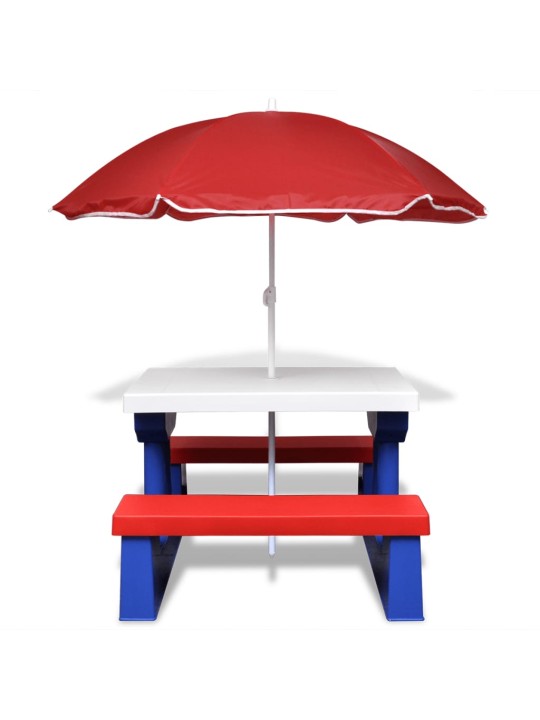 Lasten piknikpöytä penkeillä ja aurinkovarjolla monivärinen
