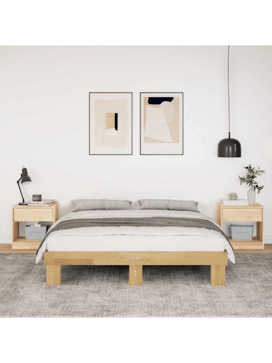 Sängynrunko ilman patjaa 140x200 cm massiivipuutammea
