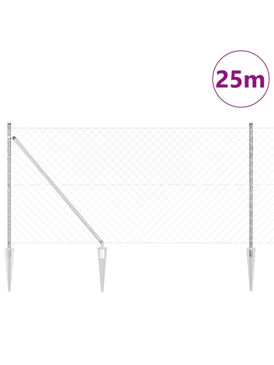 Ketjuaita, jossa 13 piikkipylvästä 1.2 x 25 m galvanisoitua terästä